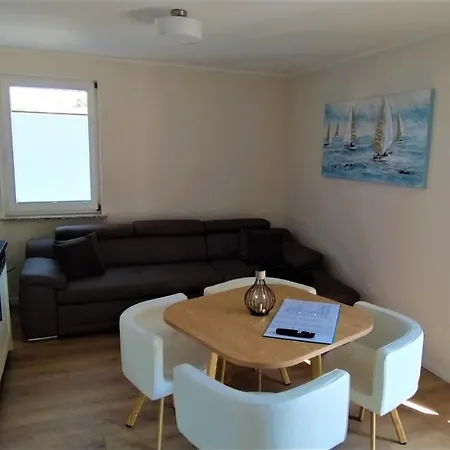 Ruge Apartment Glowe